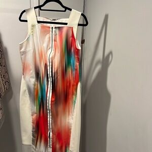 Women’s sleeveless dress.